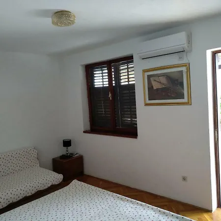 Jolena 1st Floor Apartamento