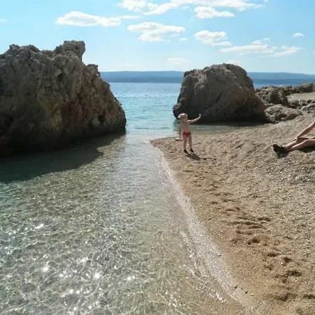 Jolena 1st Floor Apartman *