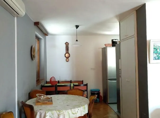 Jolena 1st Floor * Mimice